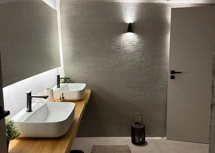 Overnight Διαμέρισμα Goltsch Jenikau